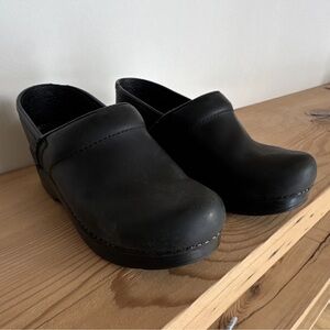 Dansko professional Black Clogs size 5.5 or 36